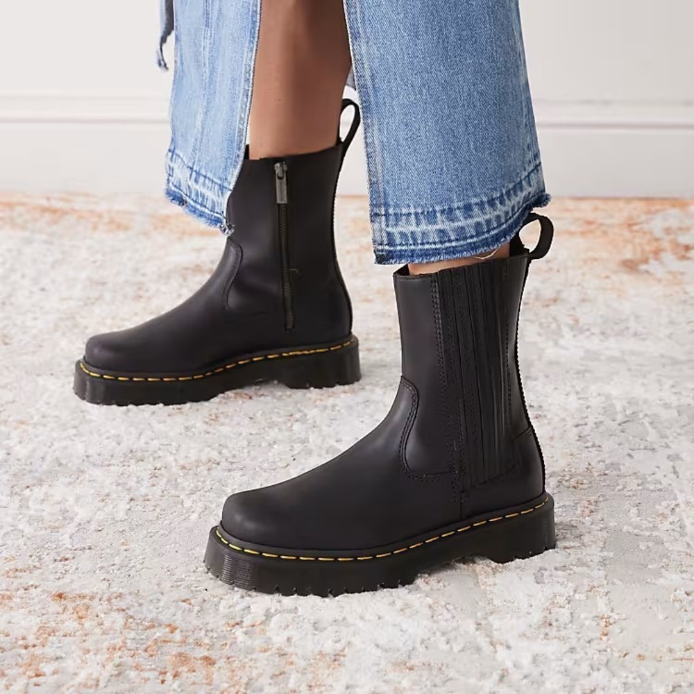 Womens Size 11 Dr. Martens Boots Amaayah Lo Square Toe Orleans Leather Black